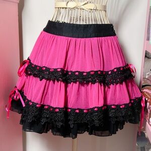 Algonquins petticoat skirt